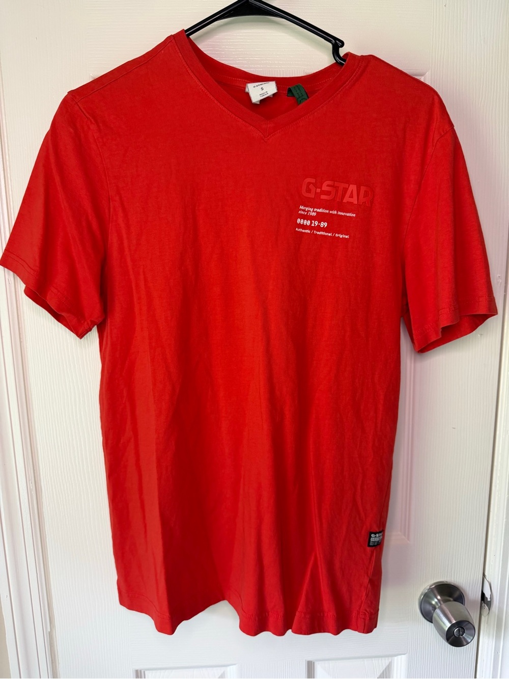 G-Star Red V-Neck Short Sleeve Tee